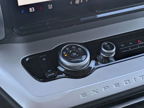 New 2026 Ford Expedition Max Active AWD/4WD image 12