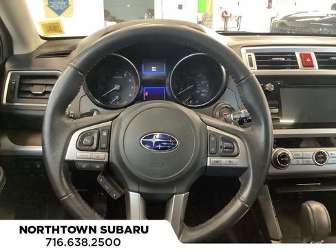Used 2017 Subaru Outback 2.5i Limited AWD/4WD image 7