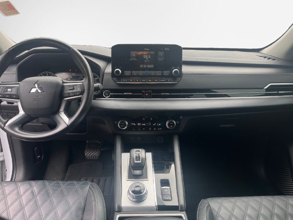 Used 2022 Mitsubishi Outlander SEL FWD image 17