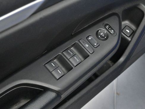 Used 2020 Honda Civic Sport image 10