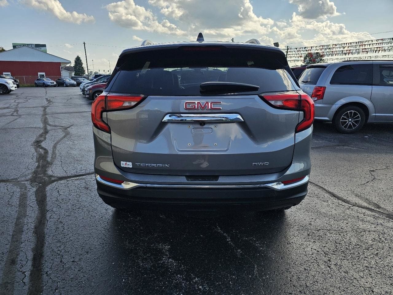 Used 2021 GMC Terrain SLT AWD/4WD image 30