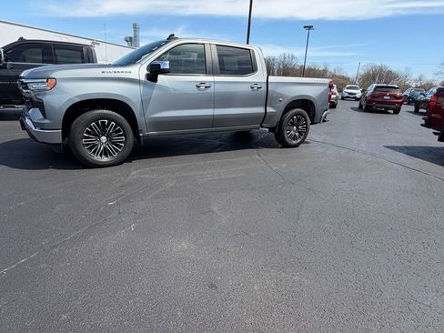 Used 2025 Chevrolet Silverado 1500 LT AWD/4WD image 19