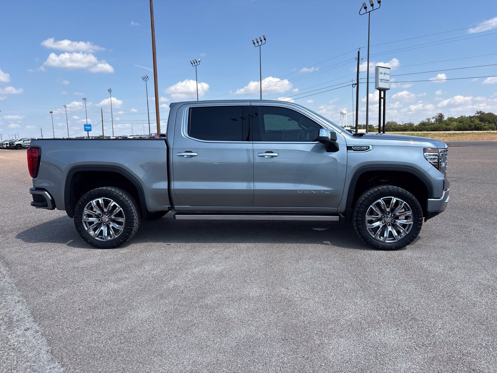 Used 2023 GMC Sierra 1500 Denali w/ Denali Reserve Package AWD/4WD image 7