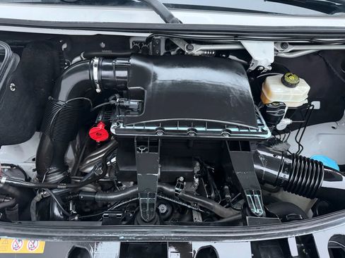 Used 2019 Mercedes-Benz Sprinter 2500 image 20