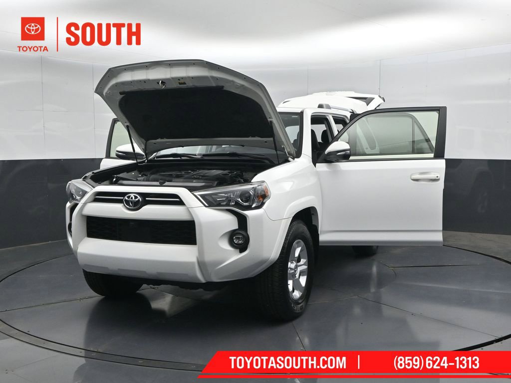 Used 2023 Toyota 4Runner SR5 Premium w/ Moonroof Package RWD image 57