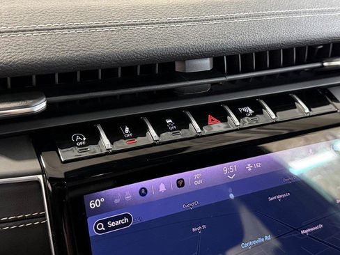 New 2025 Jeep Grand Cherokee Limited w/ Luxury Tech Group II image 19