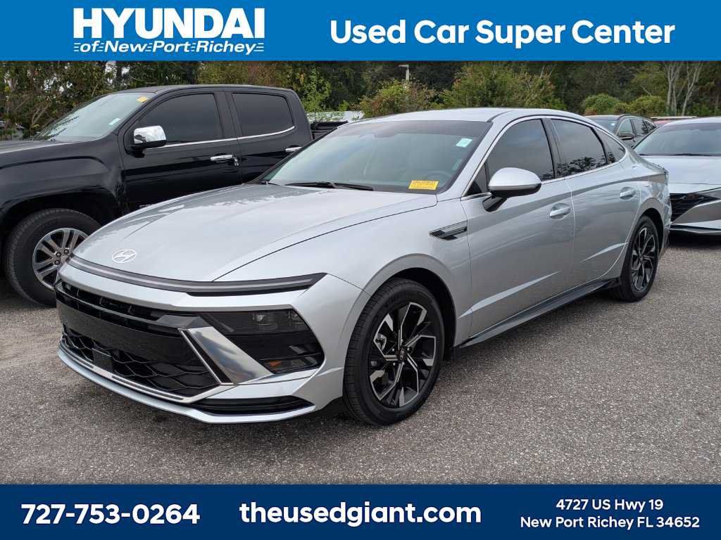 Certified 2024 Hyundai Sonata SEL FWD image 1