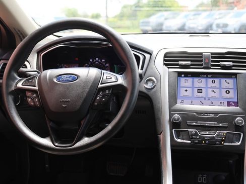 Used 2019 Ford Fusion S FWD image 23