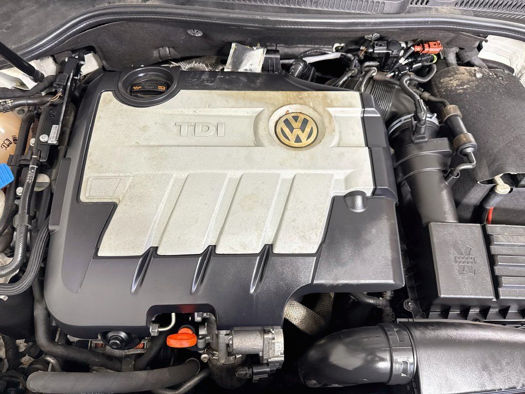 Used 2013 Volkswagen Golf TDI FWD image 36