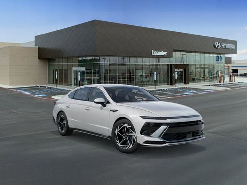 New 2026 Hyundai Sonata SEL image 2