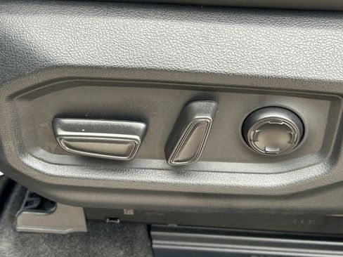 Used 2023 Toyota Tundra Platinum w/ Advanced Package image 27