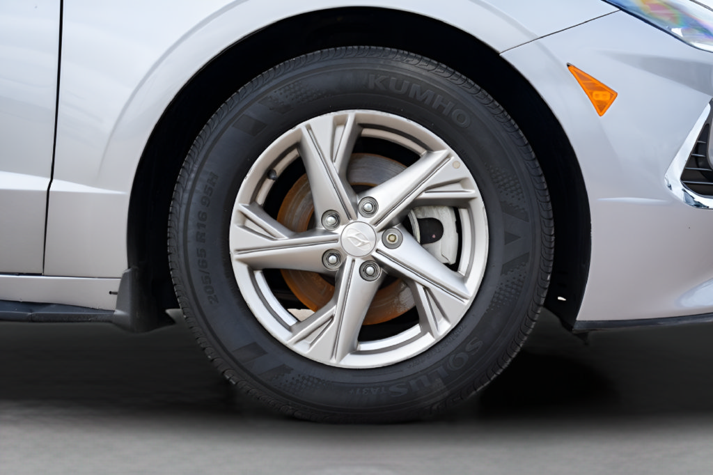 Certified 2022 Hyundai Sonata SE FWD image 9