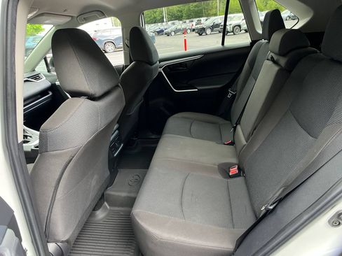 Used 2025 Toyota RAV4 LE AWD/4WD image 21