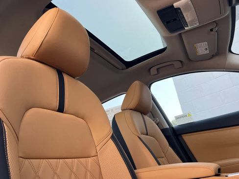 New 2025 Nissan Sentra SV w/ SV Premium Package image 18