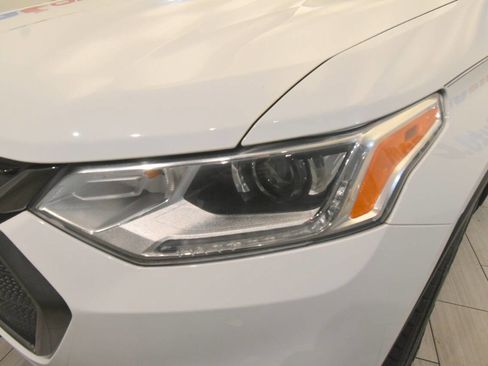 Used 2020 Chevrolet Traverse RS w/ LPO, Floor Liner Package image 9