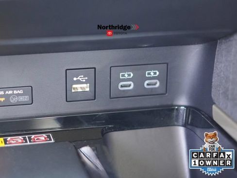 Used 2025 Toyota Camry XLE FWD image 32