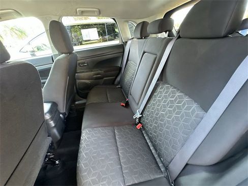 Used 2023 Mitsubishi Outlander Sport ES image 27