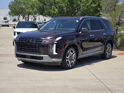 Used 2024 Hyundai Palisade SEL FWD image 2