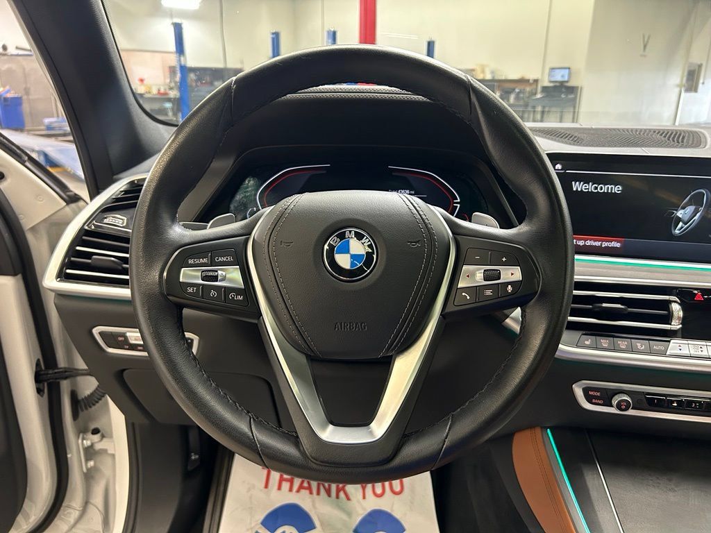 Used 2022 BMW X5 xDrive40i w/ Premium Package AWD/4WD image 25