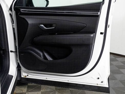 Used 2023 Hyundai Tucson Limited image 42