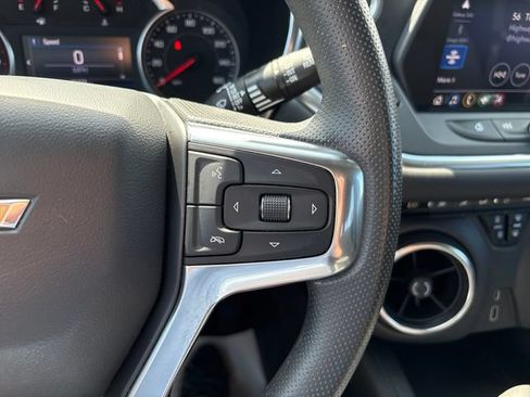 Used 2022 Chevrolet Blazer LT AWD/4WD image 12