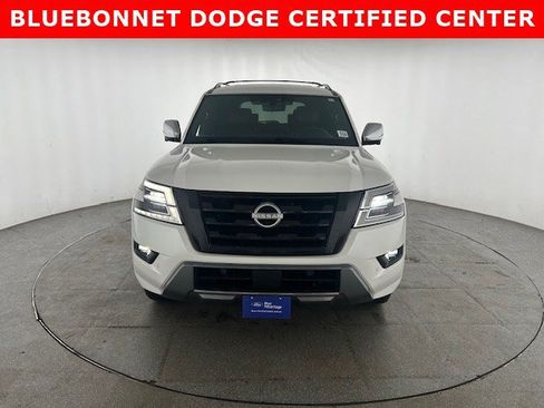 Used 2023 Nissan Armada Platinum w/ Captain's Chairs Package AWD/4WD image 2