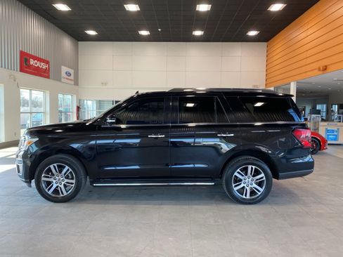 Certified 2022 Ford Expedition Limited image 2