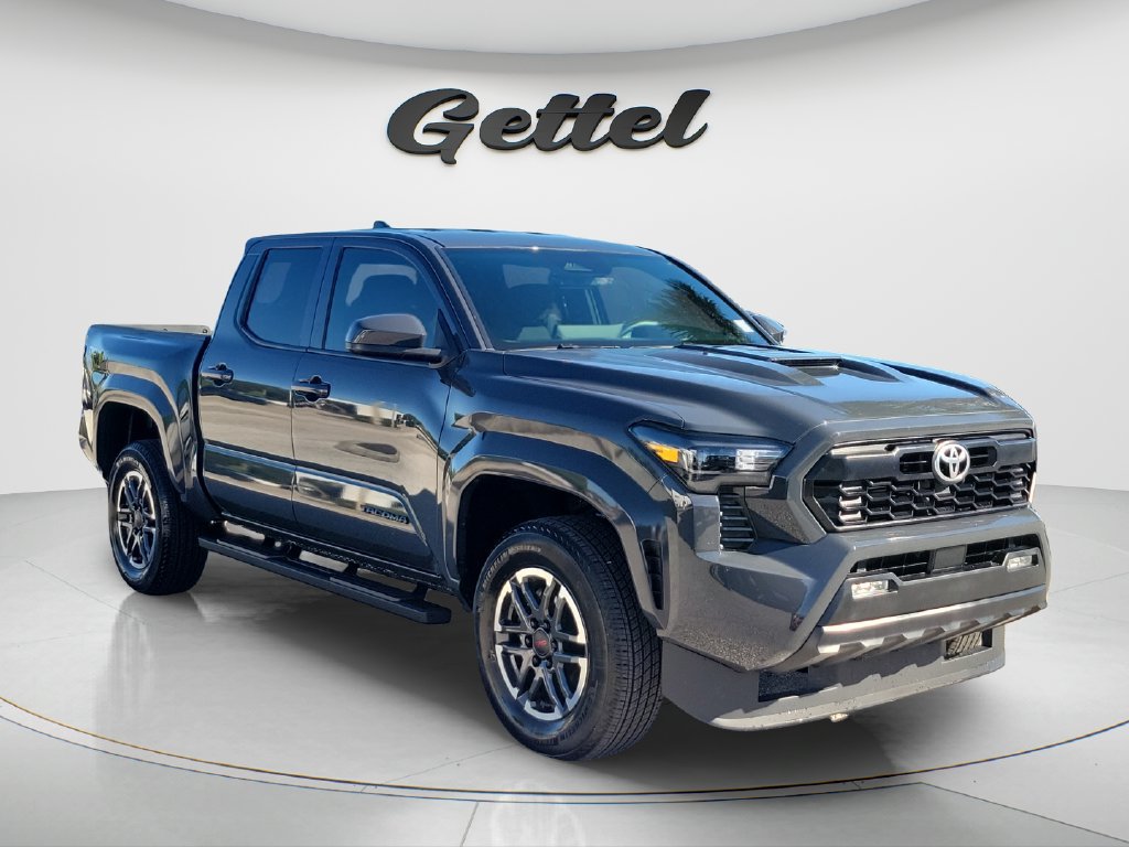 Certified 2025 Toyota Tacoma TRD Sport RWD image 3