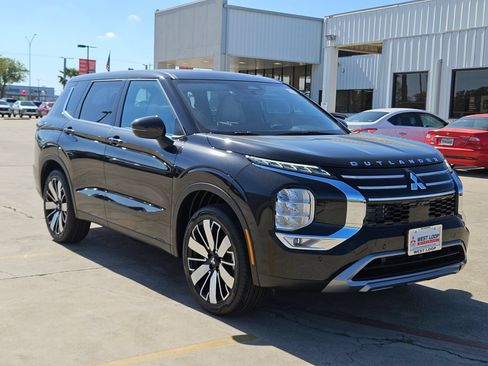New 2026 Mitsubishi Outlander SE AWD/4WD image 7