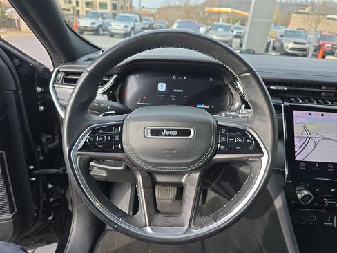 Used 2022 Jeep Grand Cherokee Overland image 31