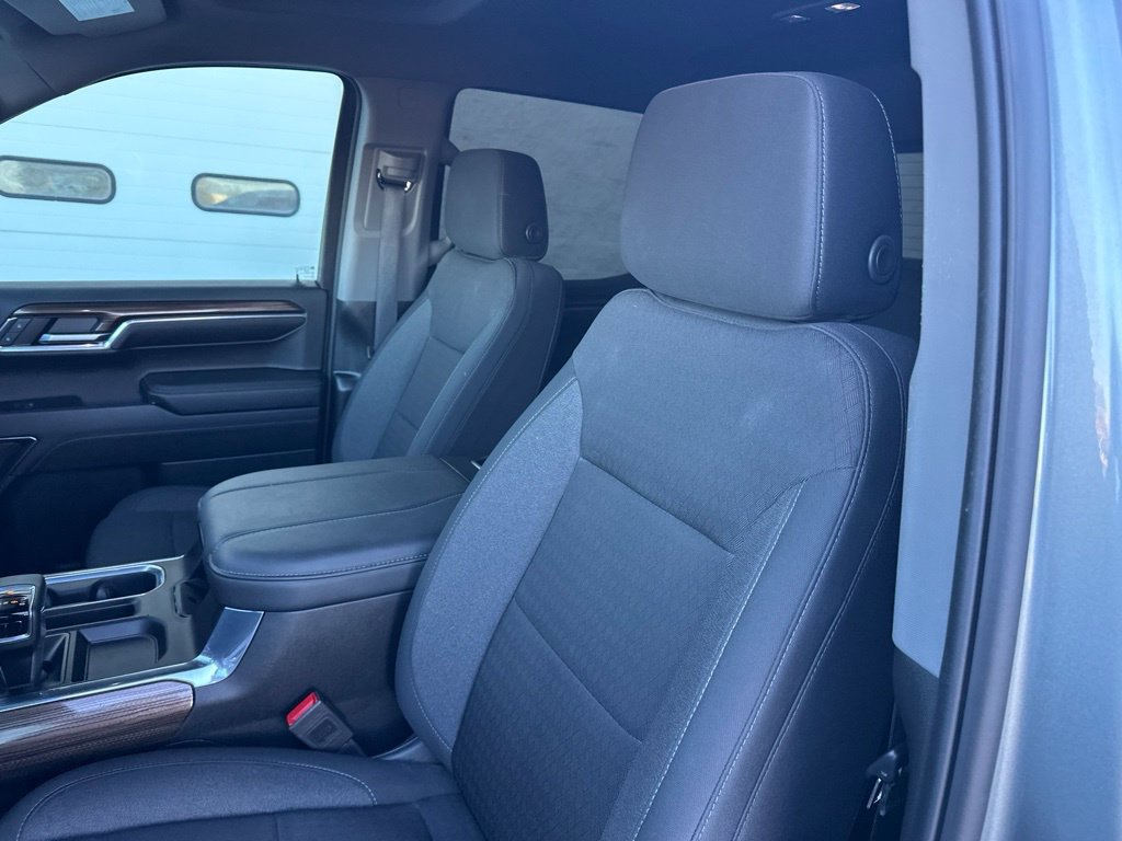 Used 2024 Chevrolet Silverado 1500 RST w/ Convenience Package II AWD/4WD image 11