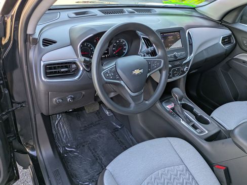 Used 2023 Chevrolet Equinox LS image 12
