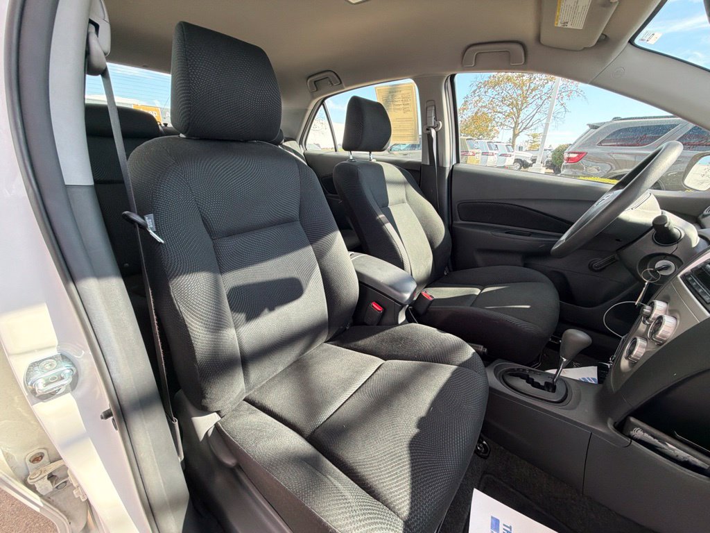 Used 2009 Toyota Yaris Sedan w/ Convenience Pkg FWD image 17