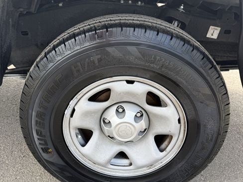 Used 2018 Toyota Tacoma SR RWD image 24