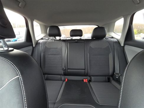 Used 2023 Volkswagen Taos SE image 25