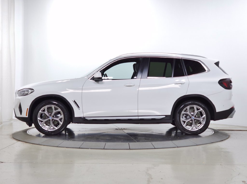 Used 2024 BMW X3 xDrive30i w/ Premium Package w/ZPA AWD/4WD image 5