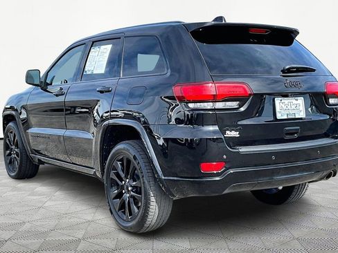 Used 2020 Jeep Grand Cherokee Altitude image 13