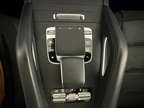 Used 2023 Mercedes-Benz GLE 53 AMG 4MATIC image 31