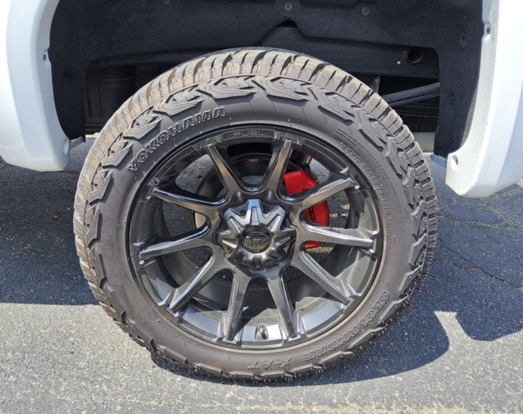 Used 2026 GMC Sierra 1500 AT4 w/ Technology Package AWD/4WD image 6