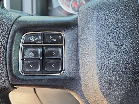 Used 2016 RAM 1500 Classic SLT RWD image 18