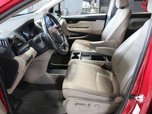 Used 2023 Honda Odyssey Elite image 6