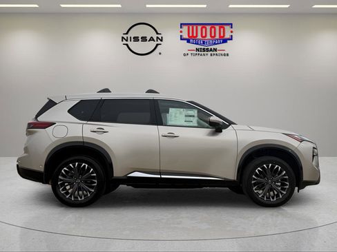 New 2026 Nissan Rogue Platinum w/ Platinum Premium Package AWD/4WD image 2