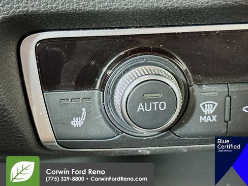 Used 2020 Audi Q3 2.0T Premium Plus AWD/4WD image 24