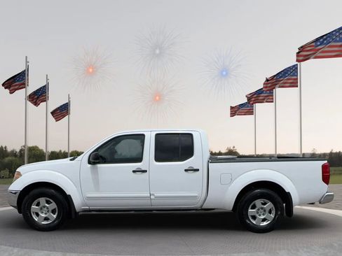 Used 2007 Nissan Frontier SE w/ SE Value Truck Pkg image 3