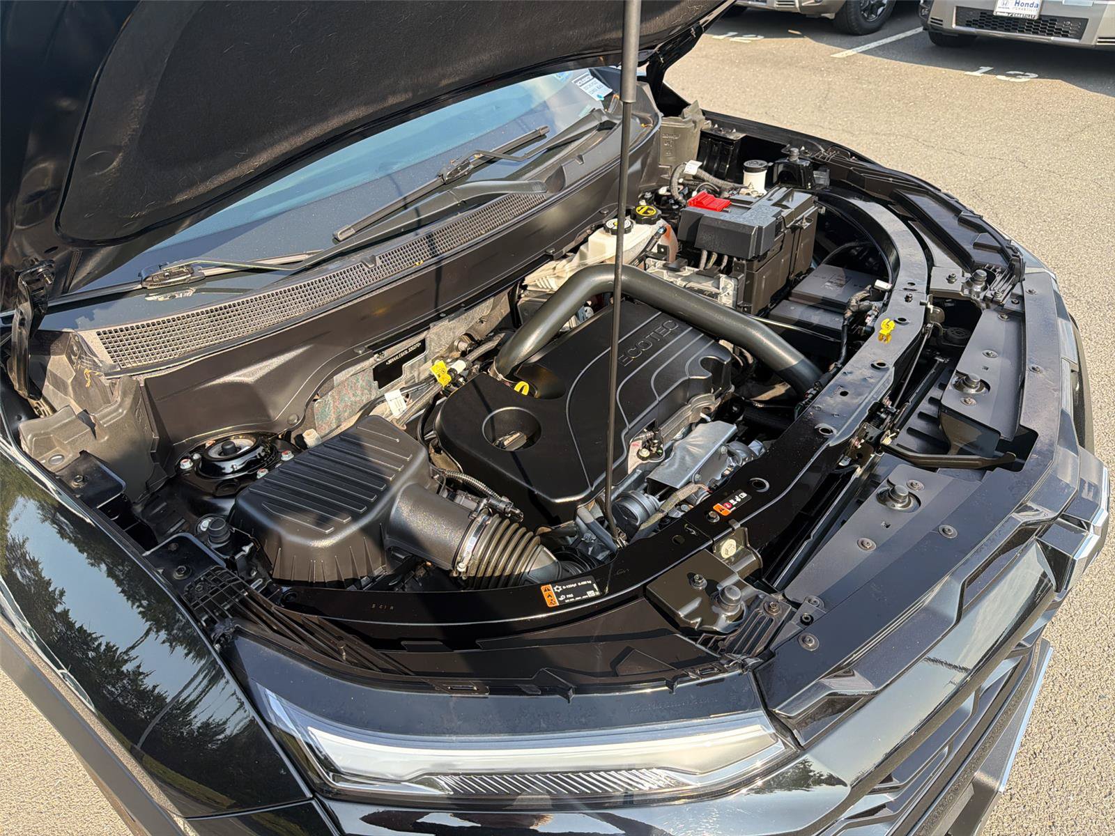 Used 2025 Chevrolet Equinox RS FWD image 32