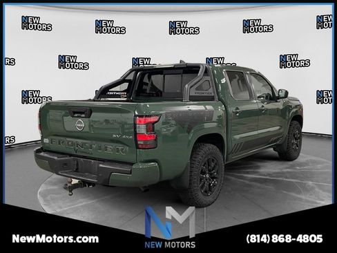 Used 2022 Nissan Frontier SV AWD/4WD image 5