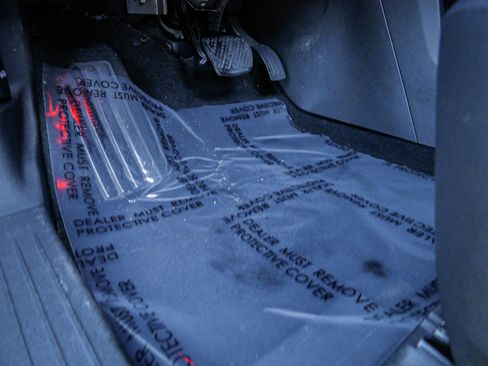 Used 2024 Nissan Pathfinder Platinum w/ Cargo Package image 17