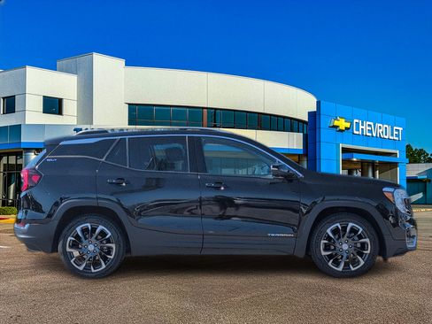 Used 2022 GMC Terrain SLT w/ Tech Package image 8