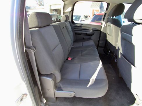 Used 2010 Chevrolet Silverado 1500 LT w/ Power Pack Plus image 16