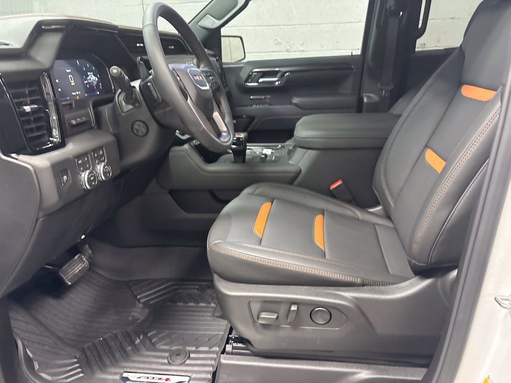 New 2026 GMC Sierra 1500 AT4 w/ AT4 Premium Package AWD/4WD image 16